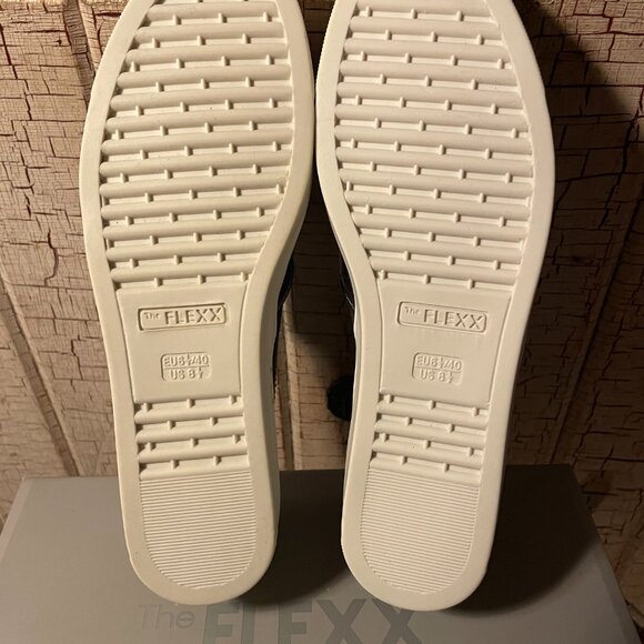 The Flexx Womens Sneak Name Sneaker US 8.5 Leather New in Box - Picture 4 of 6